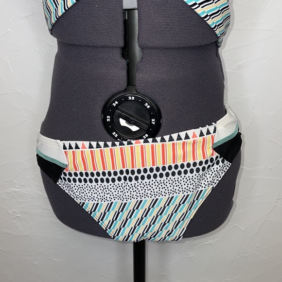 - 2PC Wrap Style Bikini Suit Set NWOT - Picture 3 of 10